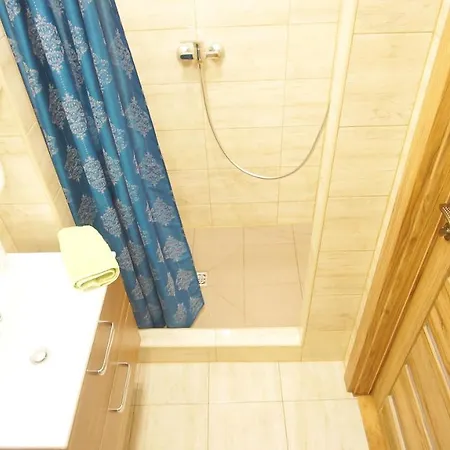 帕特里亚公寓旅舍